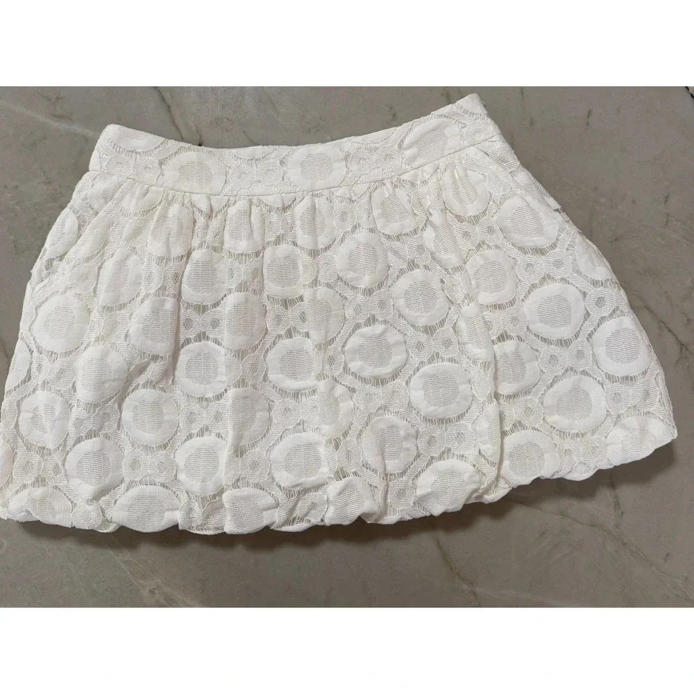 rina Turk White Textured Geo Geometric Lace Bubble Hem Mini Skirt Size 4